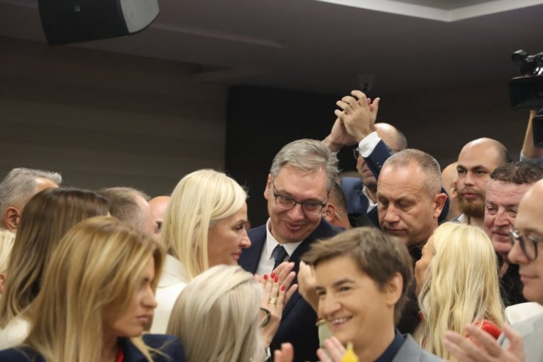 Vučić na slavi SNS