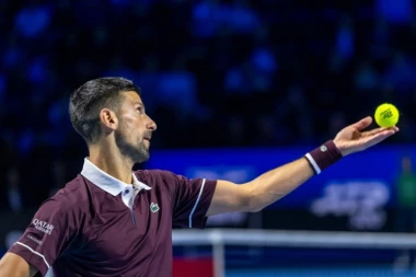 Novak Đoković - Jan Lenard Štruf: Borba za četvrtfinale u Bazelu