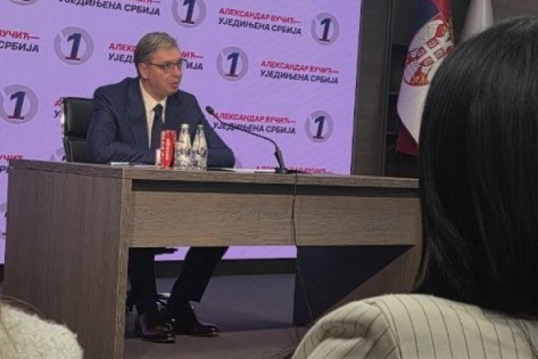 Aleksandar Vučić iz sedišta SNS