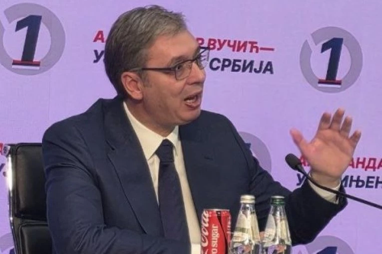 "TO NAZIVAJU OSLOBAĐANJEM MEDIJA!" Vučić: U prethodna 72 sata ogoljen teror na ulicama