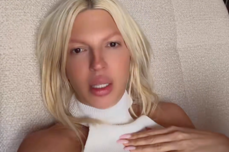 Jelena Karleuša, pevačica