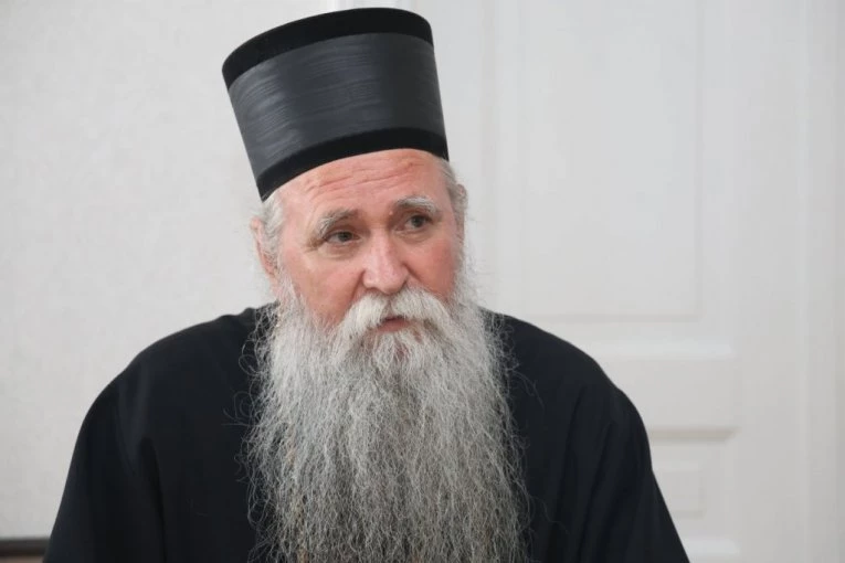 Mitropolit Joanikije o studentima, Vučiću, Porfiriju i nepristojnoj ponudi Mila Đukanovića: Odvojite se od Beograda i recite šta vam treba