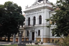 Ana Dimitrijević sa Studentske liste o ostavkama direktora škola koji su prekršili zakone