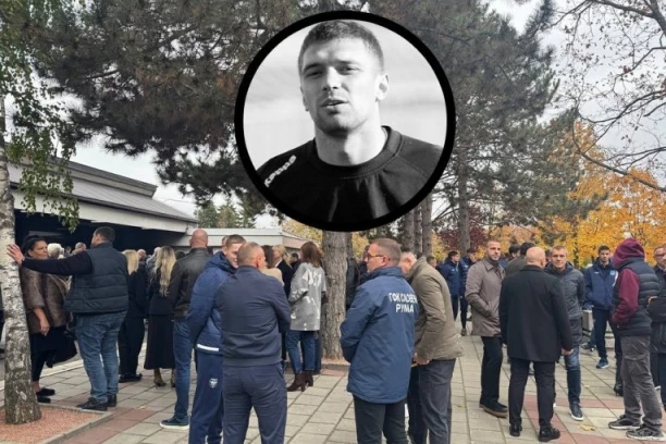 Sahrana Darka Božovića: Beograd u suzama, Saša Ilić i fudbalske legende se opraštaju od bivšeg golmana (VIDEO)