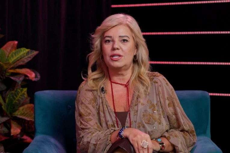 EMOTIVNO SA DRINOM: Branislava Simanić o paklu kroz koji je prošla: Otac me je maltretirao, držao zatvorenu, a onda izbacio iz kuće! (VIDEO)