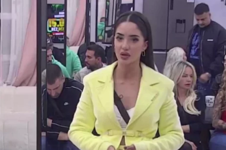 POVREĐENA ANĐELA ĐURIČIĆ - Program HITNO prekinut, voditelj joj uneo informaciju iz spoljnog sveta, ona se SLOMILA!
