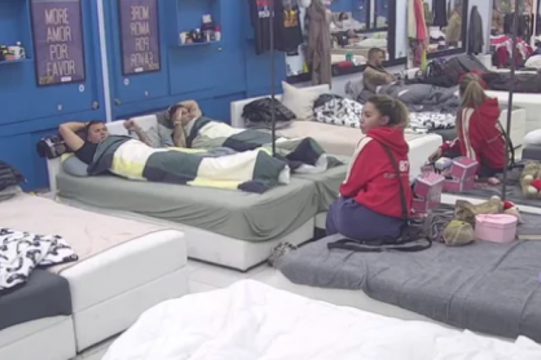 Aneli Ahmić se požalila Stefanu Kariću na Filipa Cara