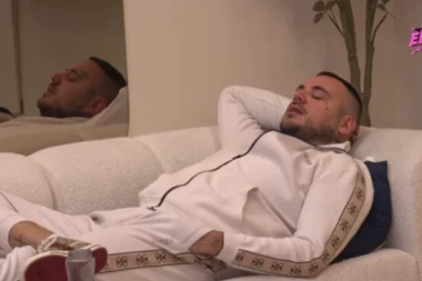 FILIP CAR U LOŠEM STANJU - Pogledajte kako izgleda nakon što ga je Aneli IŠAMARALA! (FOTO)